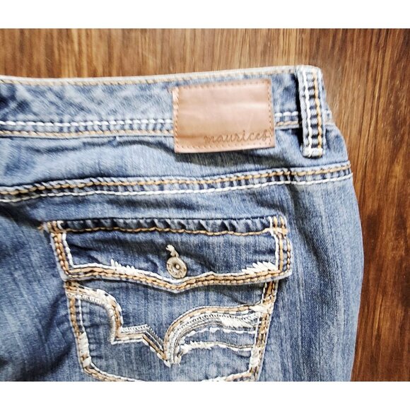 Maurices Bootcut Light Wash Denim Jeans Size 15/16 Distressed Stitching Womens C - Picture 8 of 10